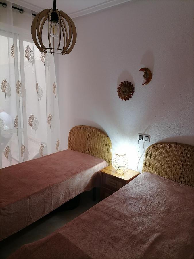 Sunny Appartment With Pool Torrevieja Center Buitenkant foto