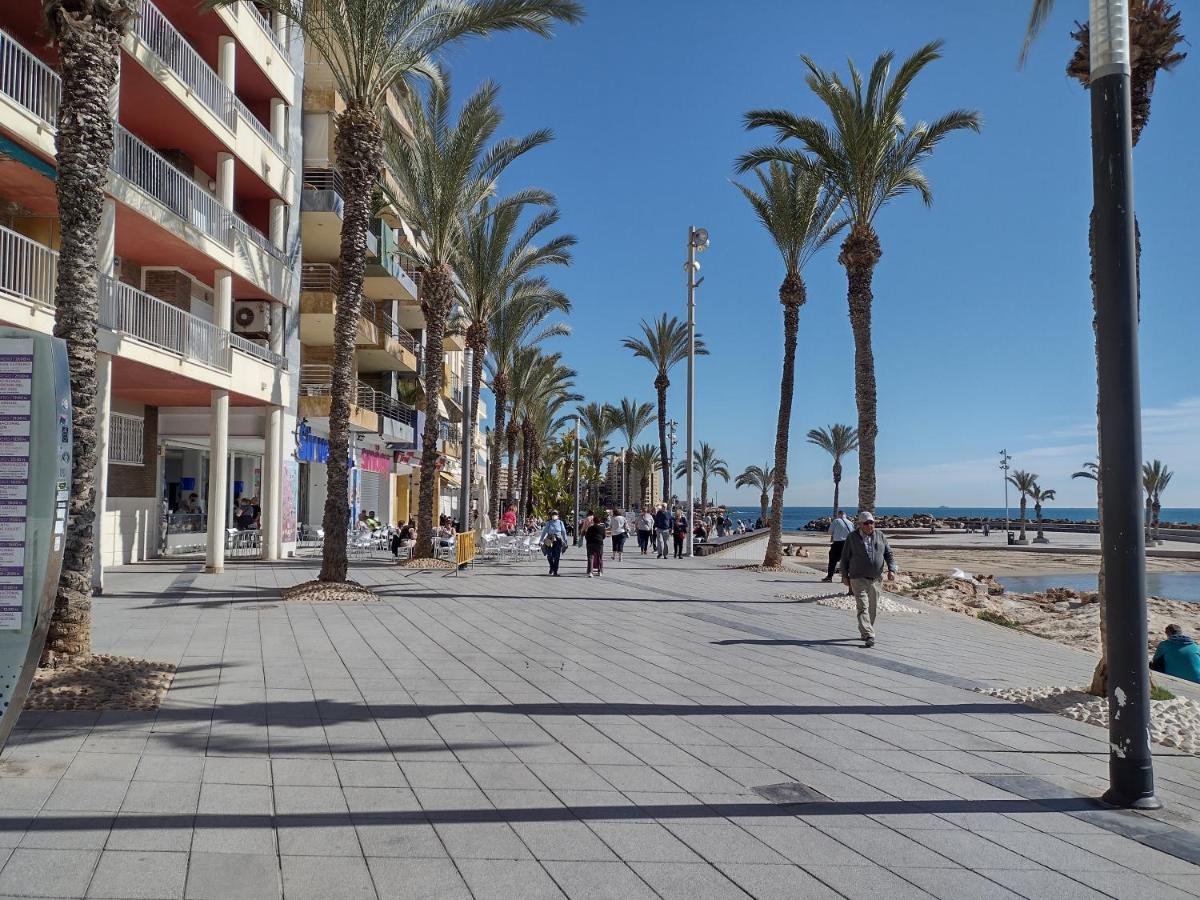 Sunny Appartment With Pool Torrevieja Center Buitenkant foto