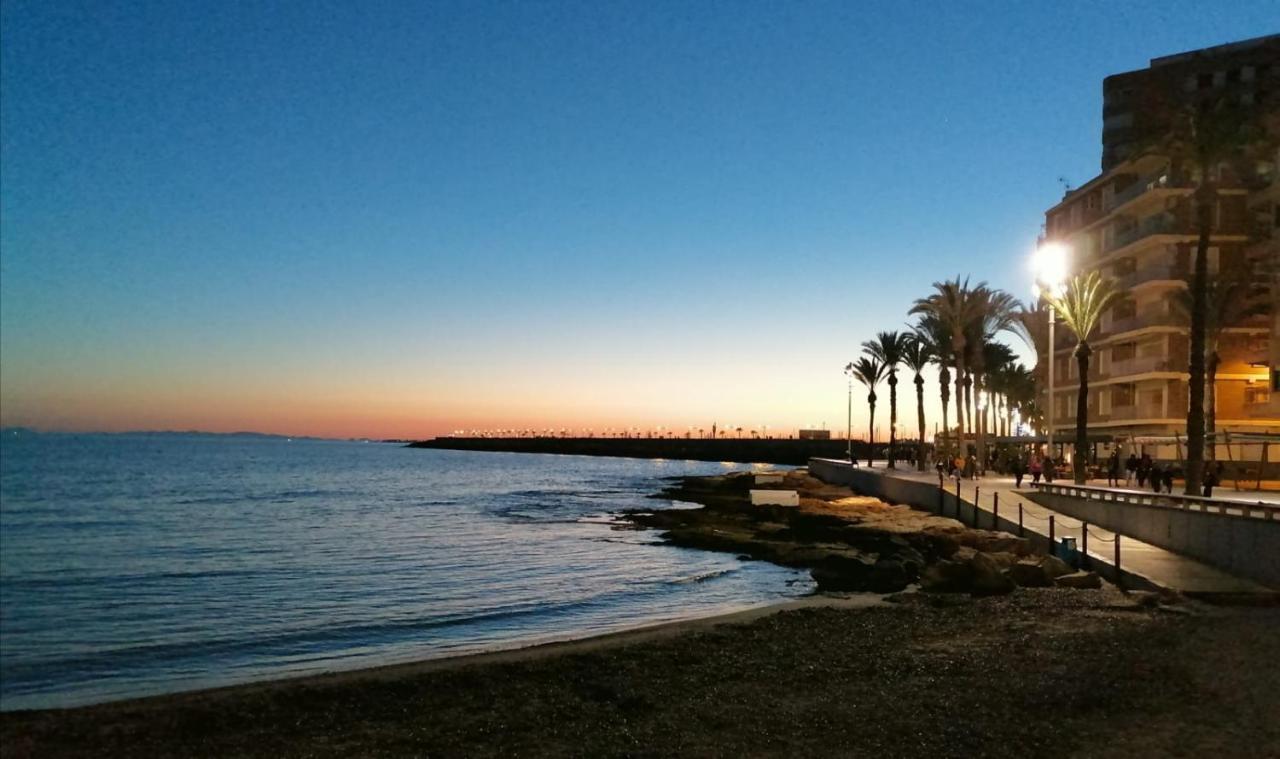 Sunny Appartment With Pool Torrevieja Center Buitenkant foto