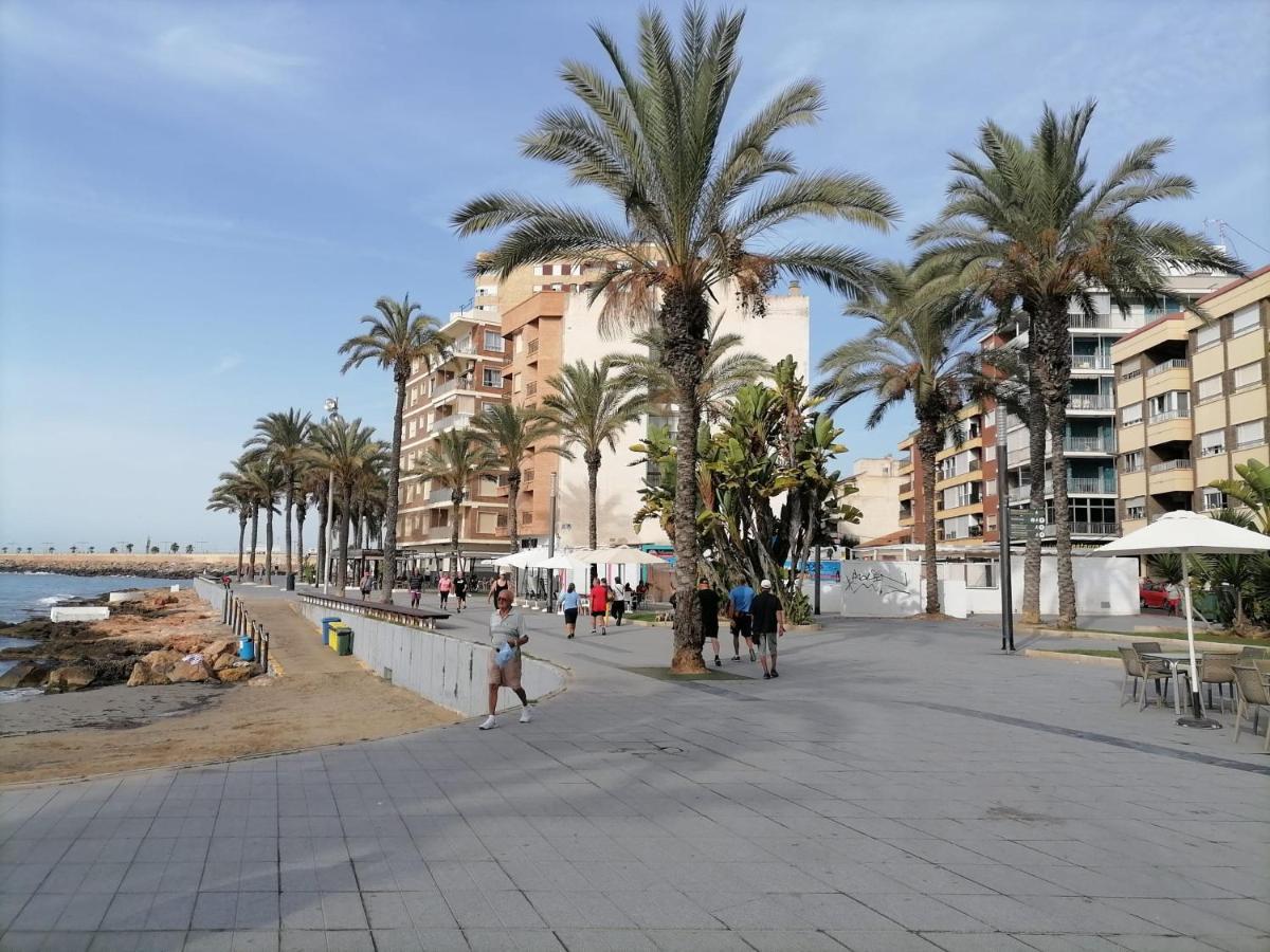 Sunny Appartment With Pool Torrevieja Center Buitenkant foto
